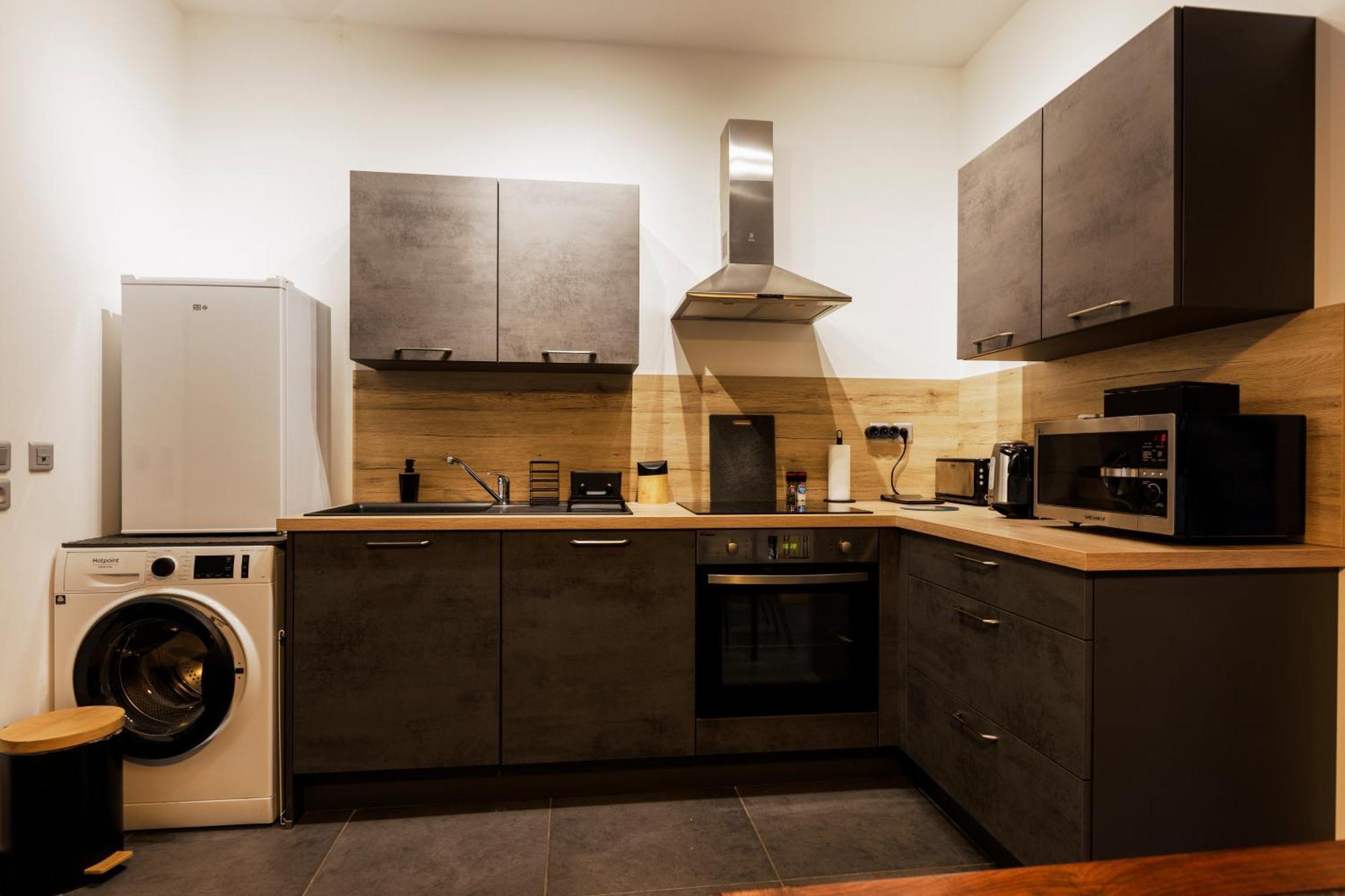 Manhattan Loft - Centre - 5 Mn A Pied Gare - Parking Prive - Patio Apartment *