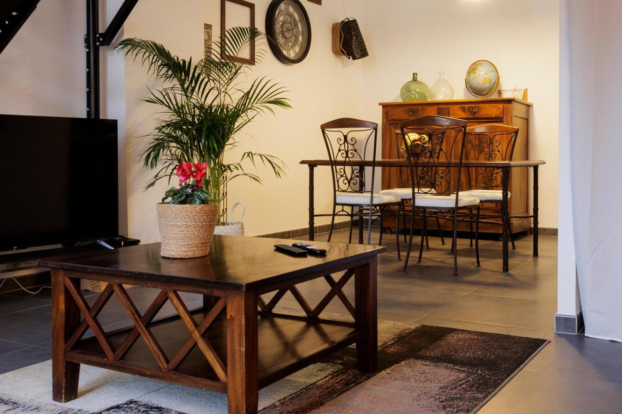 Manhattan Loft - Centre - 5 Mn A Pied Gare - Parking Prive - Patio Apartment *