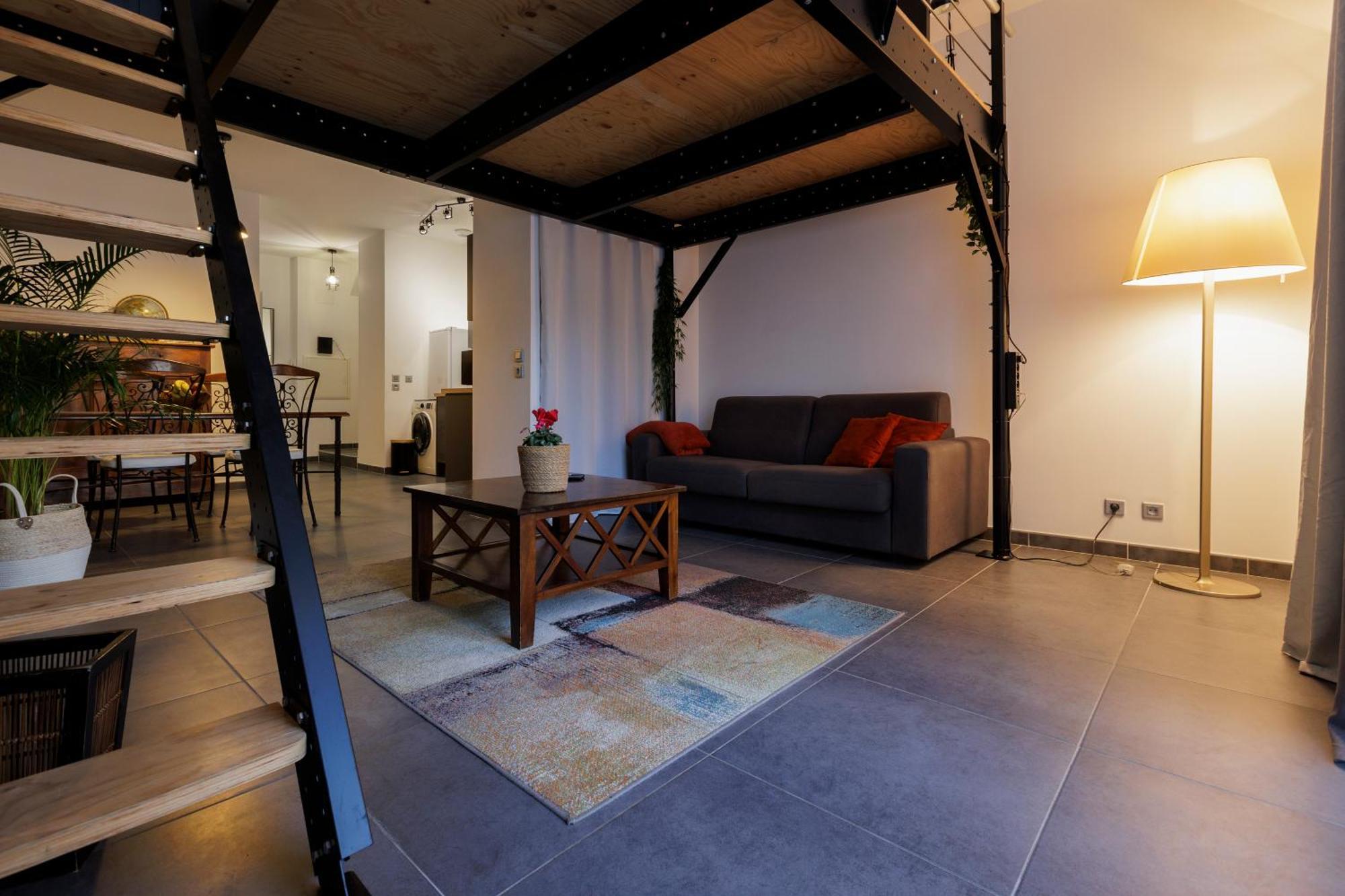 Manhattan Loft - Centre - 5 Mn A Pied Gare - Parking Prive - Patio * Troyes