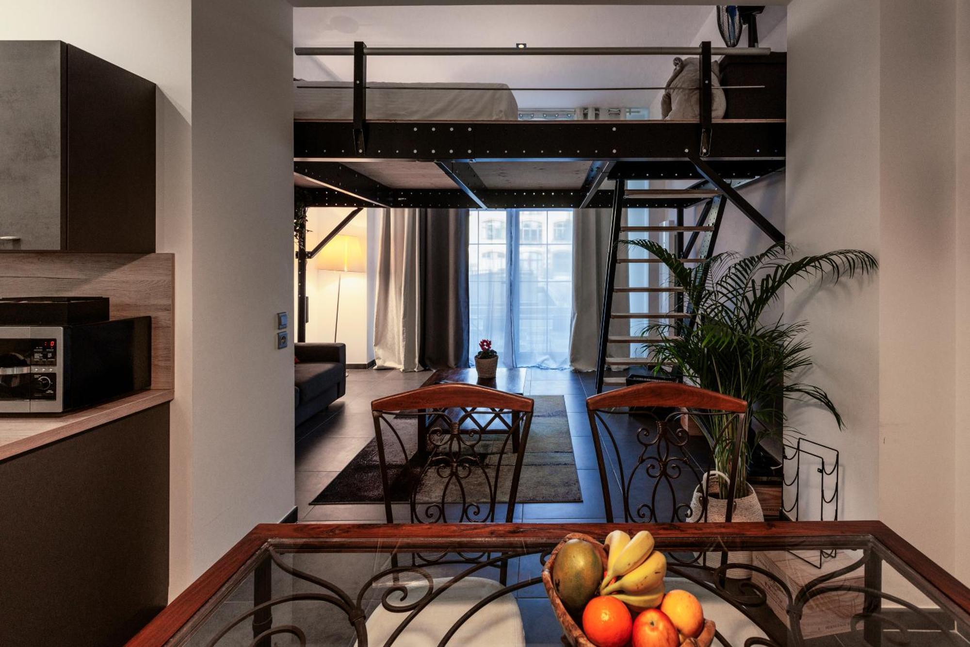 Manhattan Loft - Centre - 5 Mn A Pied Gare - Parking Prive - Patio * Troyes